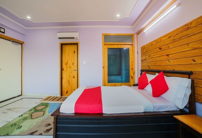 酒店 The Lodge B&b By Oyo Rooms