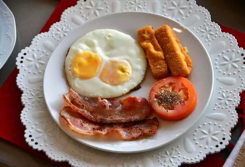 Majatalo Cove View Bed & Breakfast