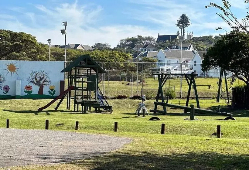 Majatalo Cove View Bed & Breakfast