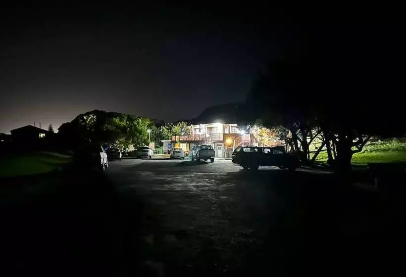 Majatalo Cove View Bed & Breakfast