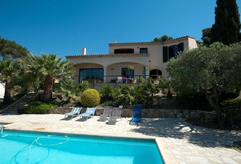 Pension La Villa Sanary Sur Mer