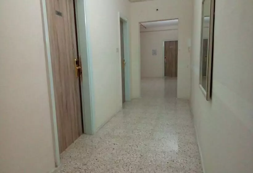 پانسیون Tarona Guesthouse