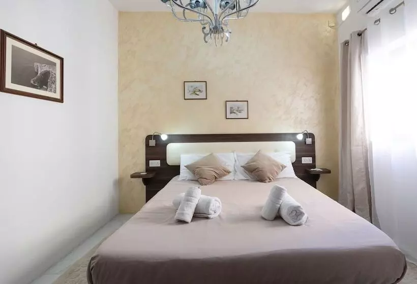 پانسیون Tarona Guesthouse