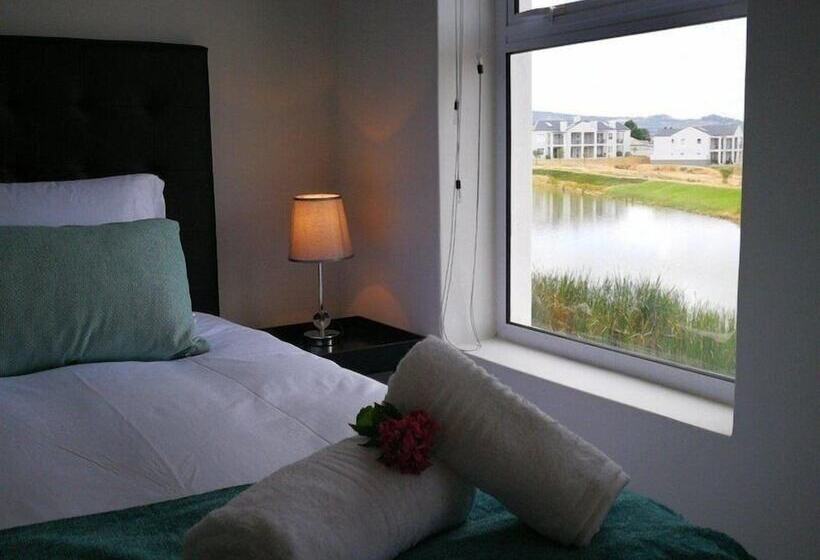 بنسيون Wineland Suites