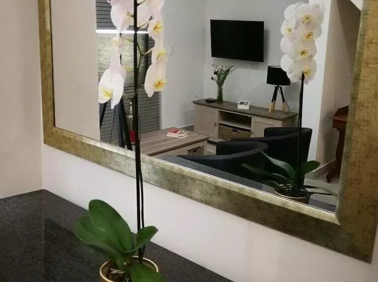 Majatalo Wineland Suites