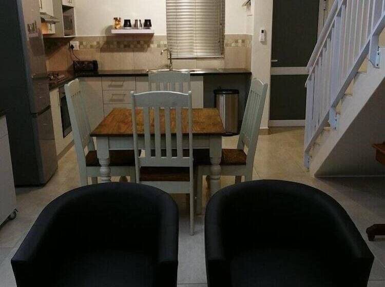 بنسيون Wineland Suites