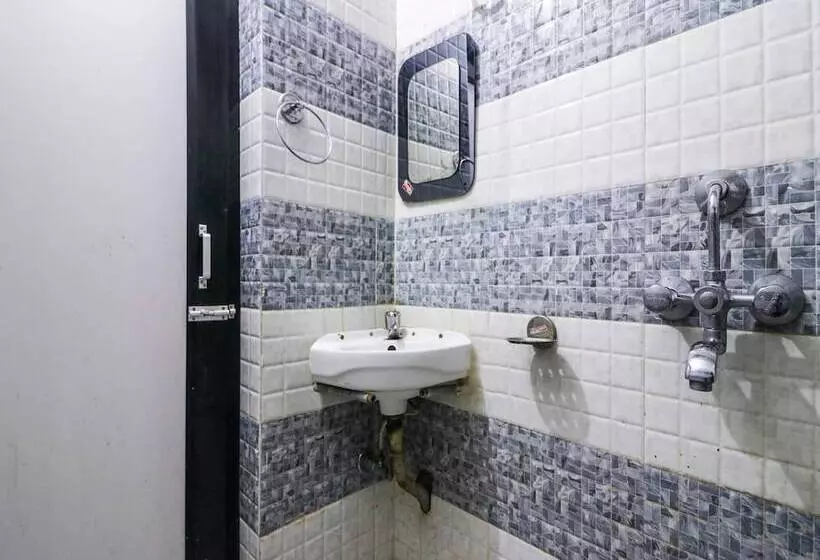 Triotel Hotels And Banquets Opc By Oyo Rooms