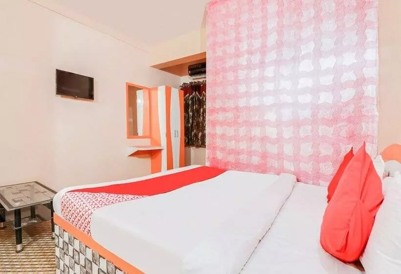 Triotel Hotels And Banquets Opc By Oyo Rooms