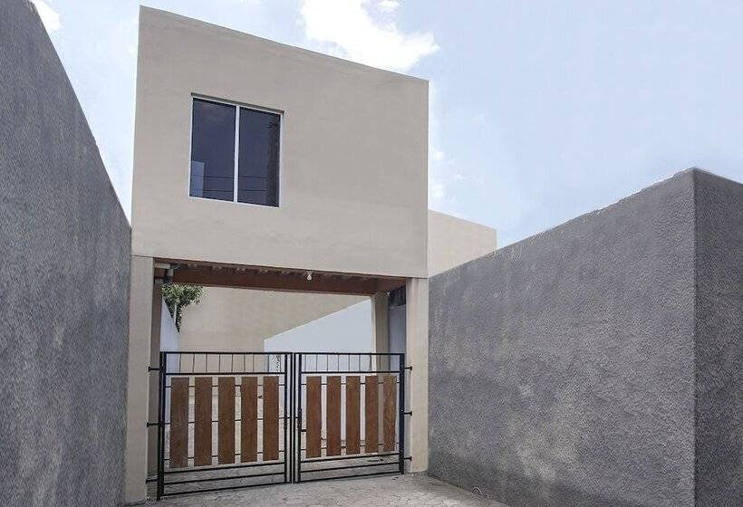 Auberge Hôtelière Eirini Family Homestay By Oyo Rooms