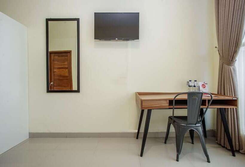 Auberge Hôtelière Eirini Family Homestay By Oyo Rooms