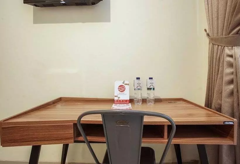 ユースホステル Eirini Family Homestay By Oyo Rooms