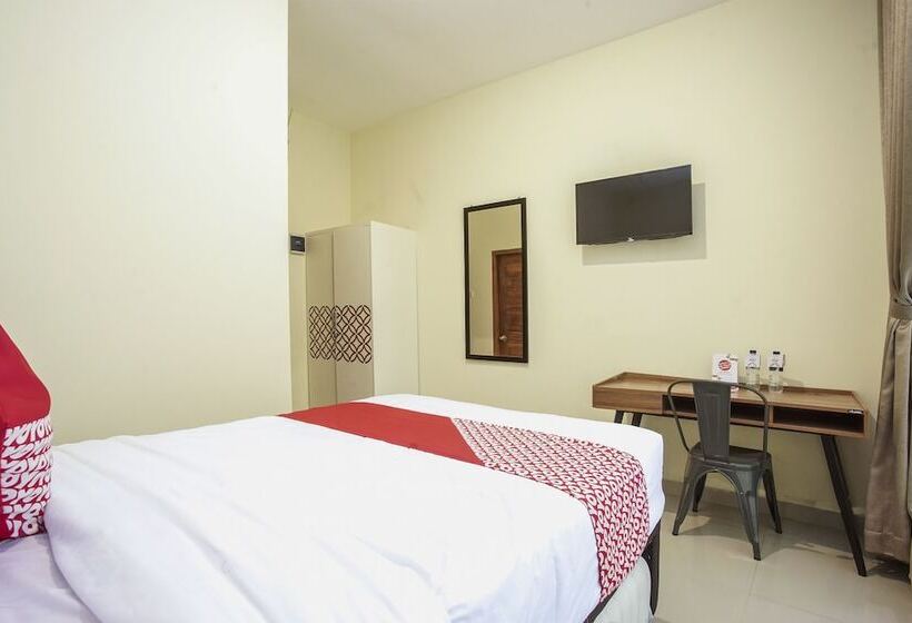 Auberge Hôtelière Eirini Family Homestay By Oyo Rooms