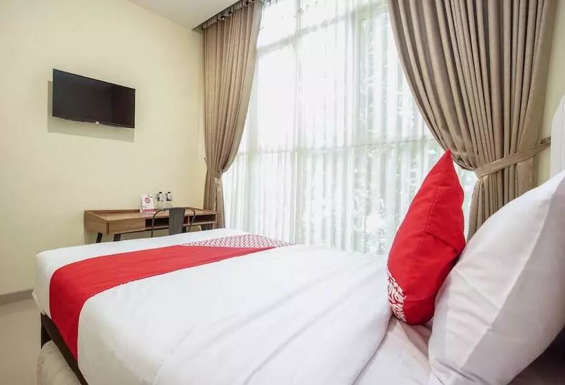 ユースホステル Eirini Family Homestay By Oyo Rooms