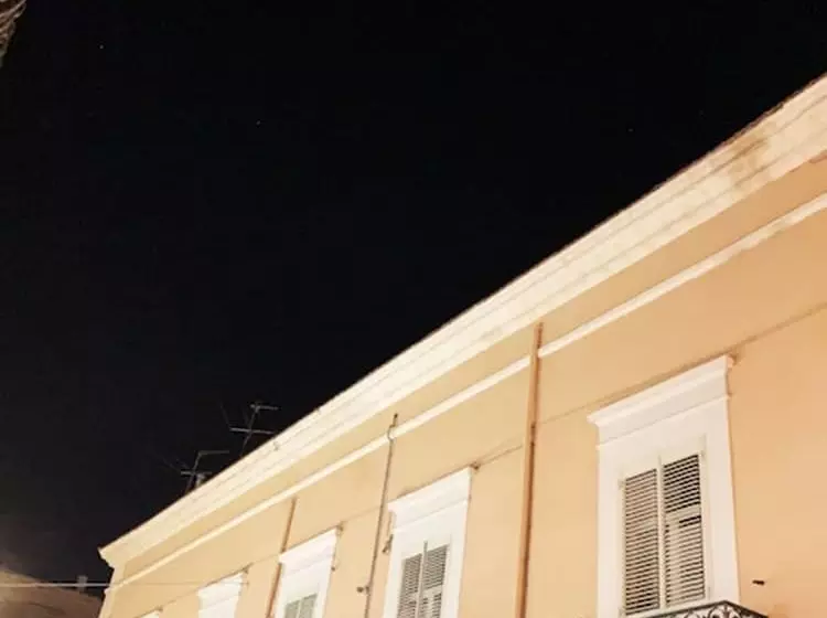 Aamiaismajoitus (B&B) D Angiò Rooms Manfredi Homes&villas