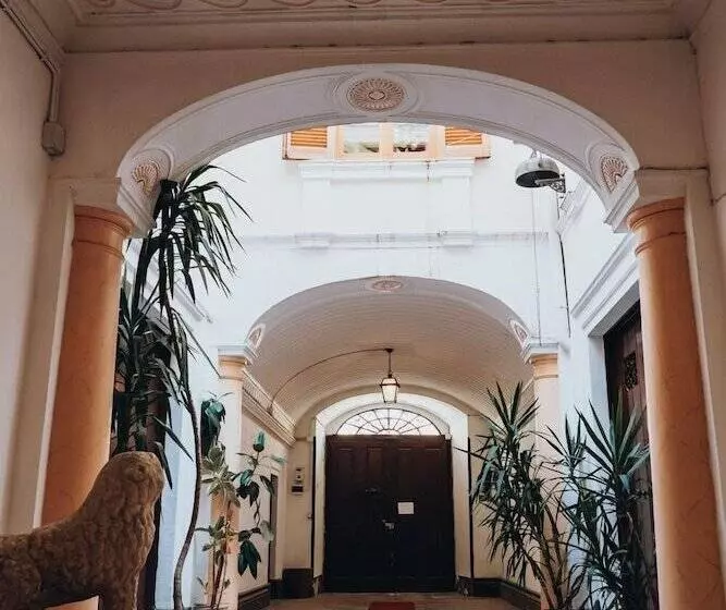 Aamiaismajoitus (B&B) D Angiò Rooms Manfredi Homes&villas