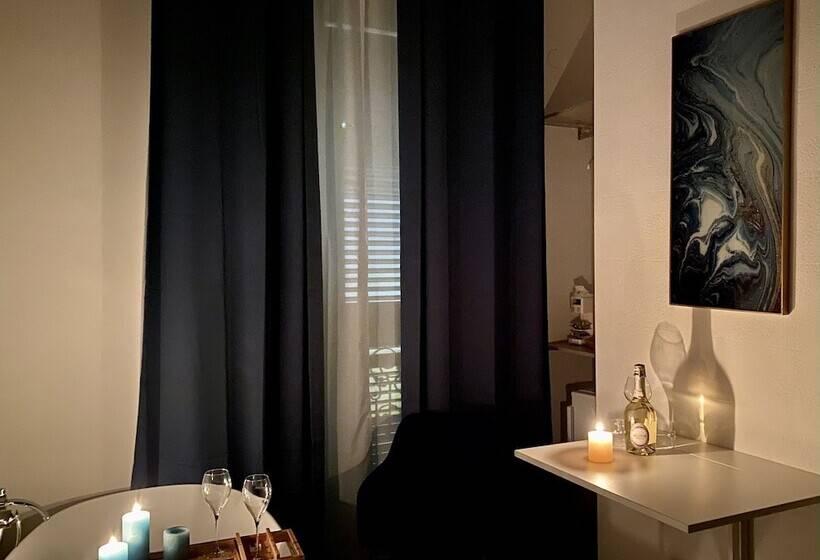 ベッドアンドブレックファースト D Angiò Rooms Manfredi Homes&villas