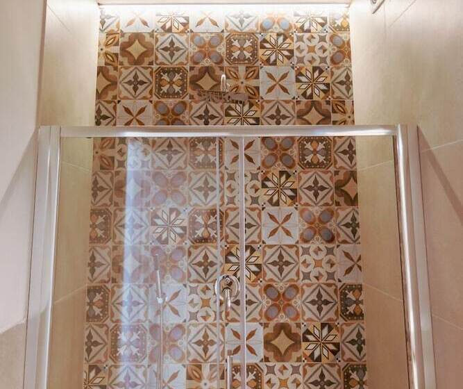 ベッドアンドブレックファースト D Angiò Rooms Manfredi Homes&villas