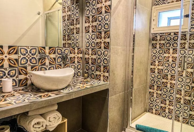 Aamiaismajoitus (B&B) D Angiò Rooms Manfredi Homes&villas