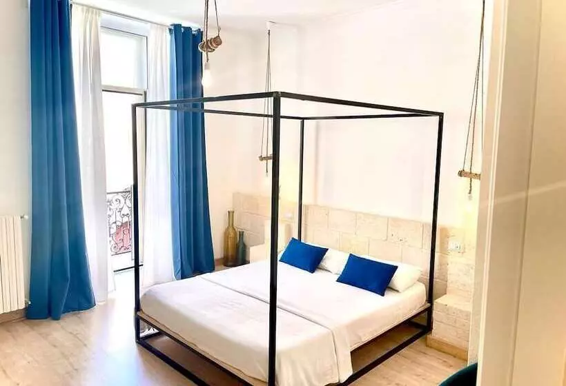 Aamiaismajoitus (B&B) D Angiò Rooms Manfredi Homes&villas