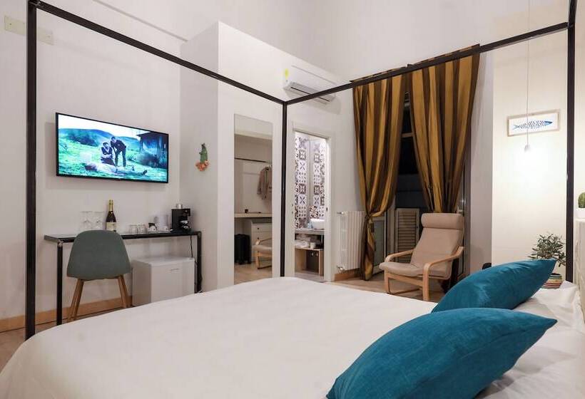 ベッドアンドブレックファースト D Angiò Rooms Manfredi Homes&villas