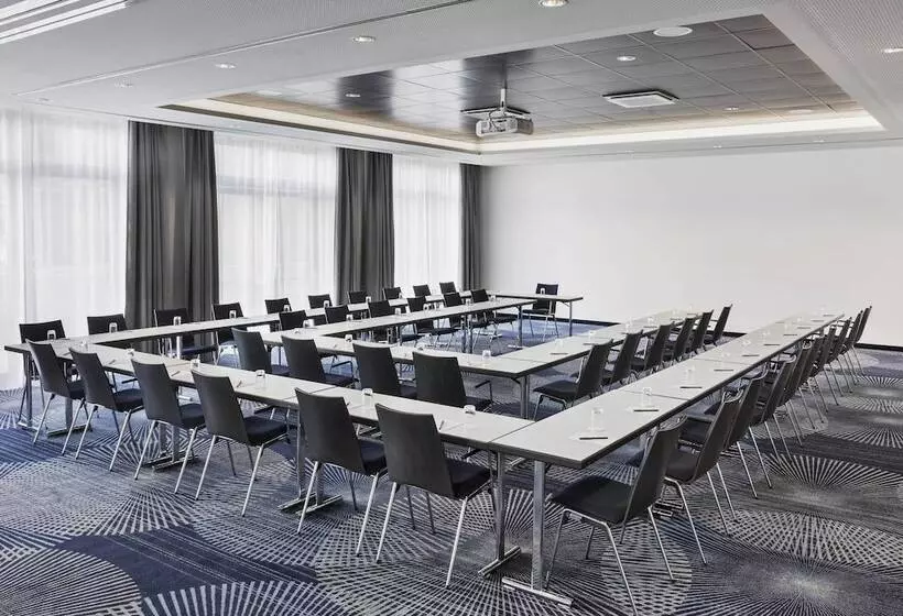Hotelli Courtyard By Marriott Hamburg City