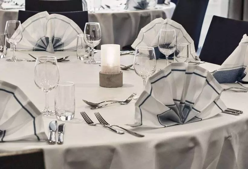 Hotelli Courtyard By Marriott Hamburg City