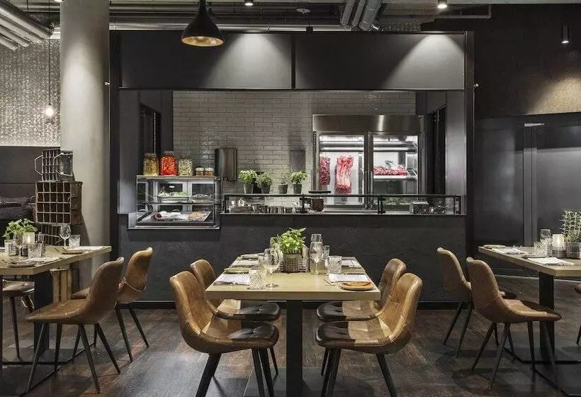 Hotelli Courtyard By Marriott Hamburg City