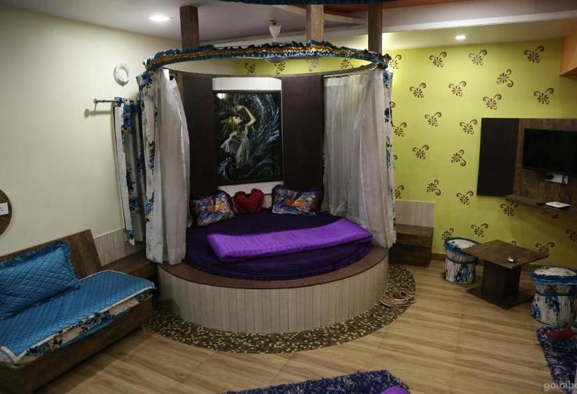 בית מלון כפרי Mahadev Resency