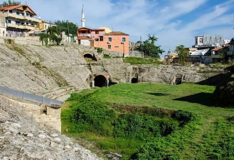 Hotelli Mali I Robit