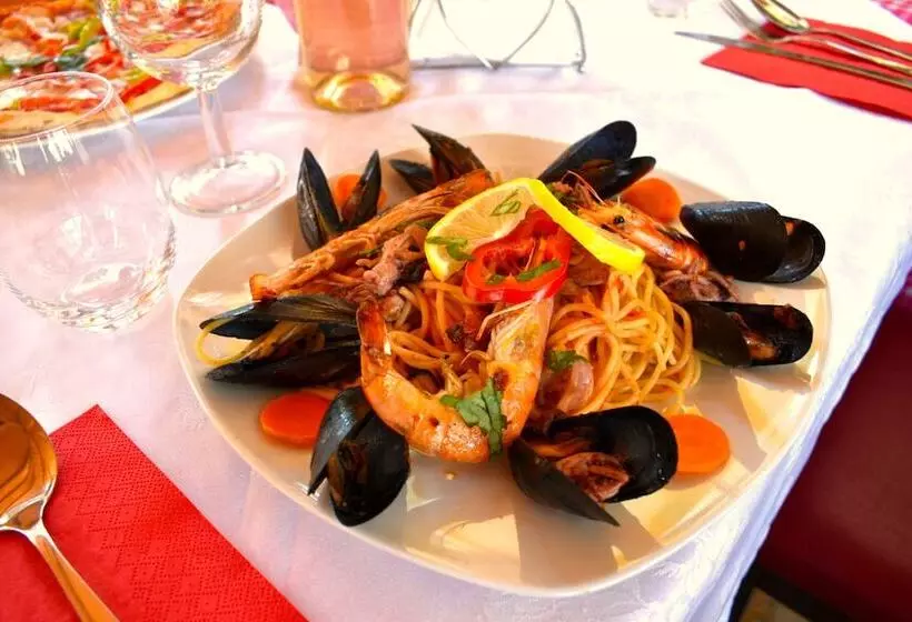 Hotelli Mali I Robit