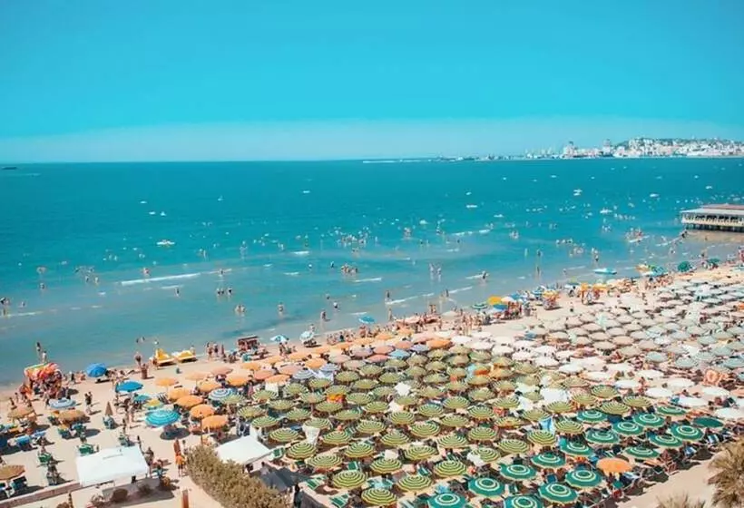 Hotelli Mali I Robit