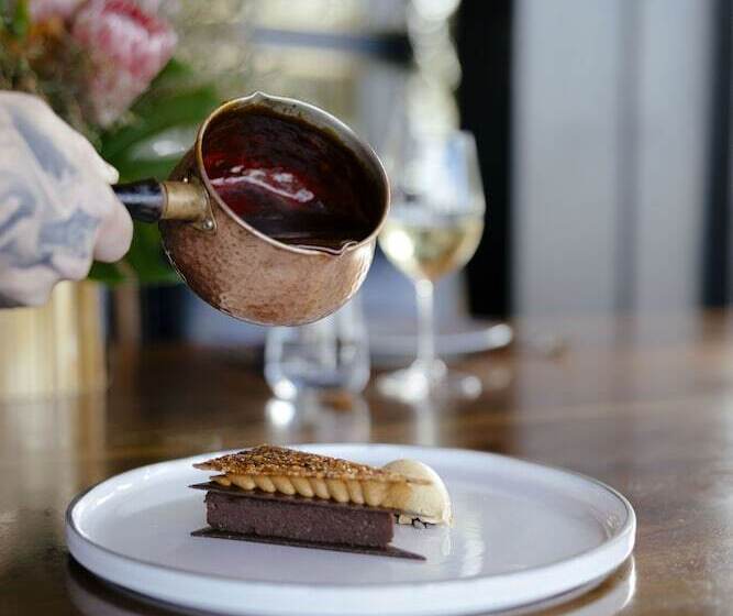 Отель Park Hyatt Auckland