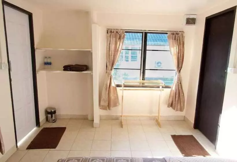 Hotelli T.k. Beach Resort Koh Mak