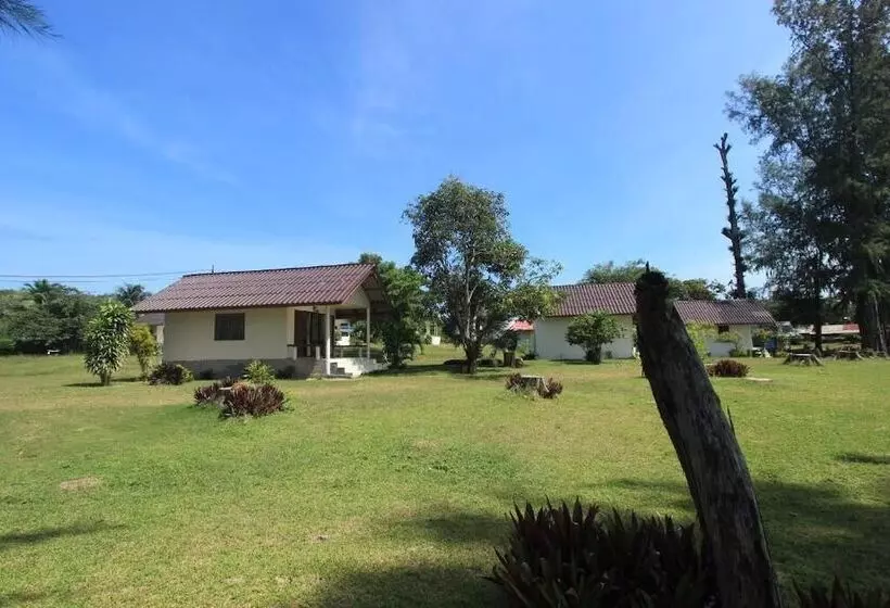 Hotelli T.k. Beach Resort Koh Mak