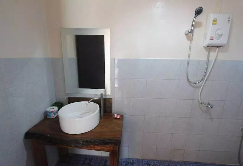 Hotelli T.k. Beach Resort Koh Mak