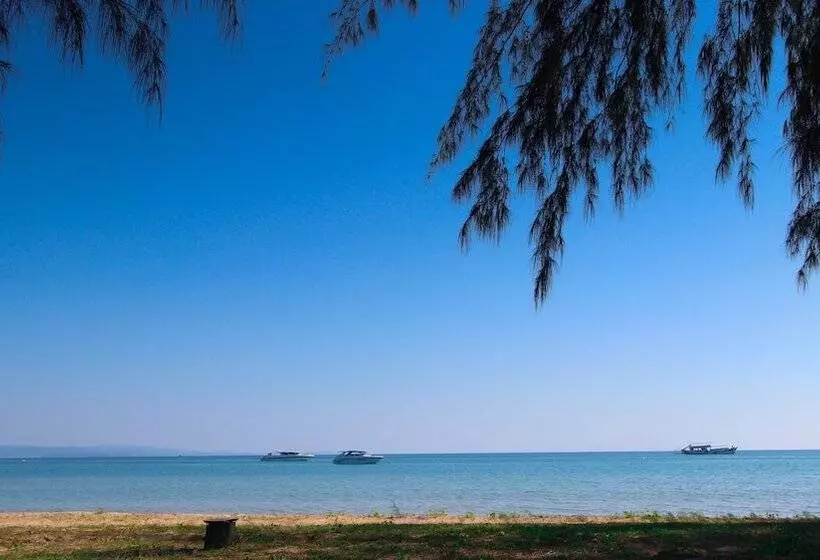 Hotelli T.k. Beach Resort Koh Mak