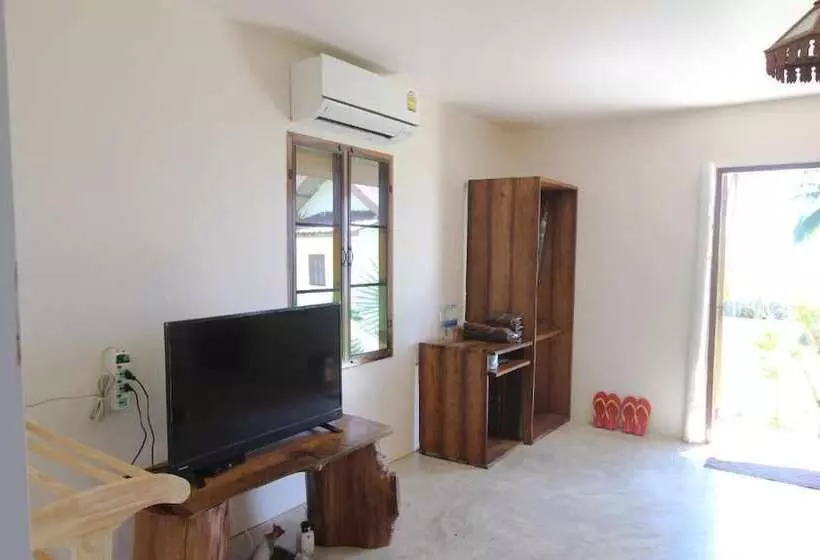 Hotelli T.k. Beach Resort Koh Mak