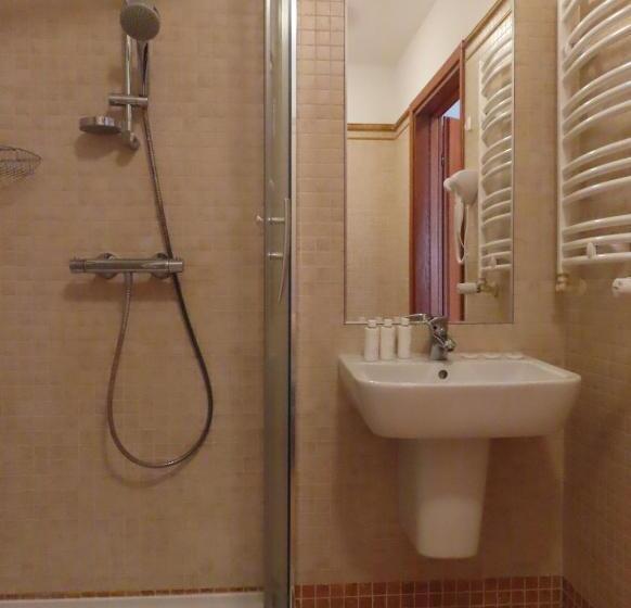 ペンション Dobry Zakątek Dom Rekolekcyjny