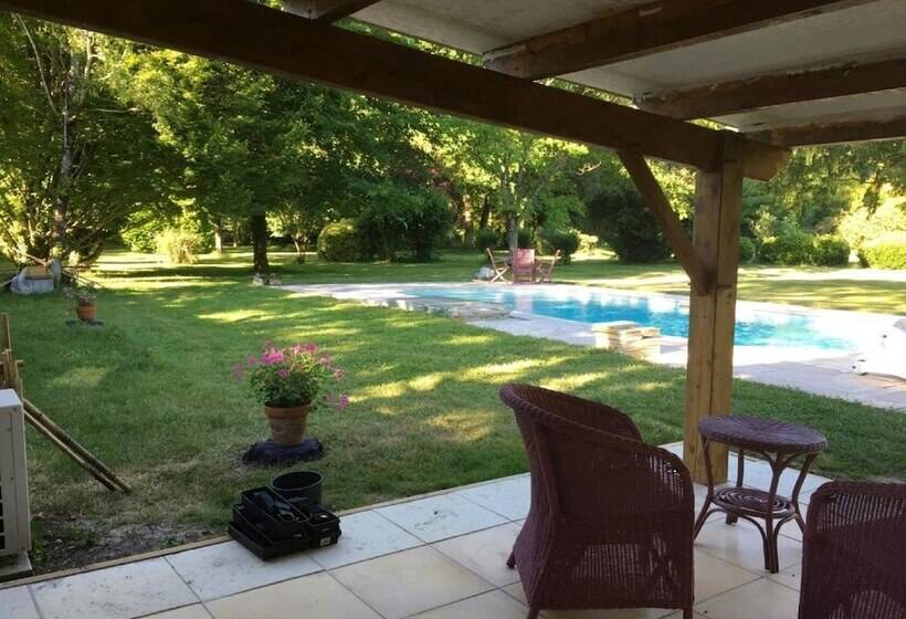 Majatalo Gite Le Parc