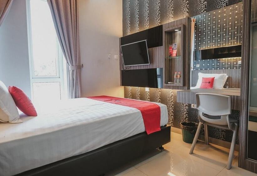 بنسيون Reddoorz @ Jamin Ginting Medan