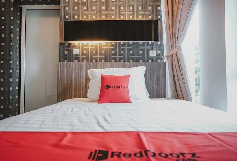بنسيون Reddoorz @ Jamin Ginting Medan