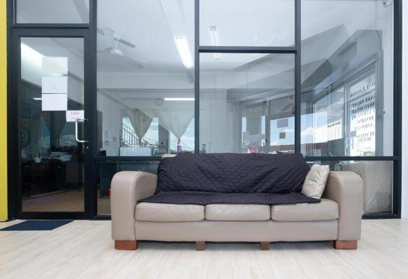 פנסיון Summer Inn