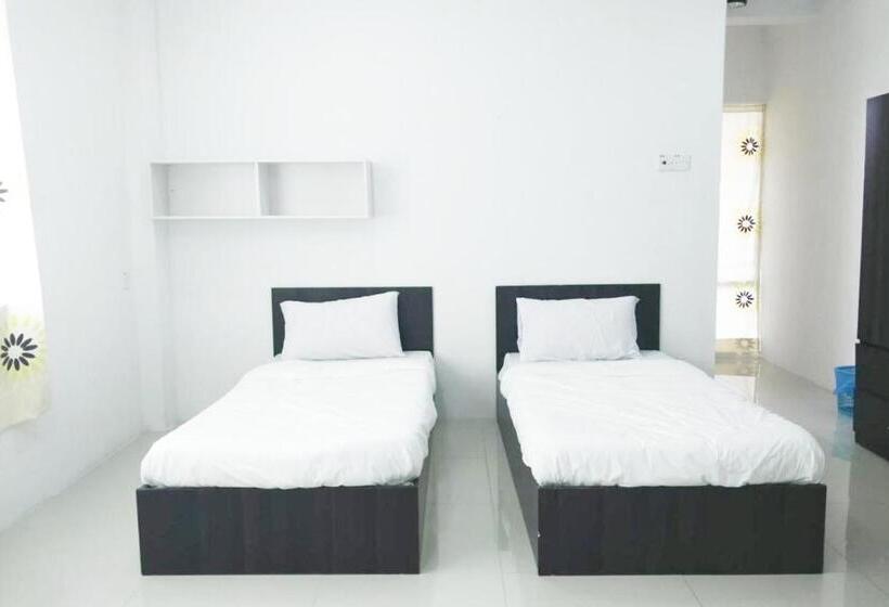 פנסיון Summer Inn