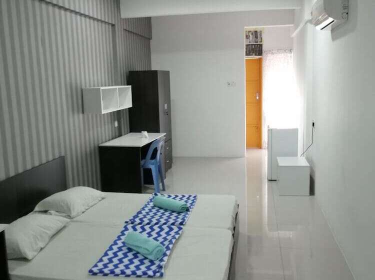 פנסיון Summer Inn