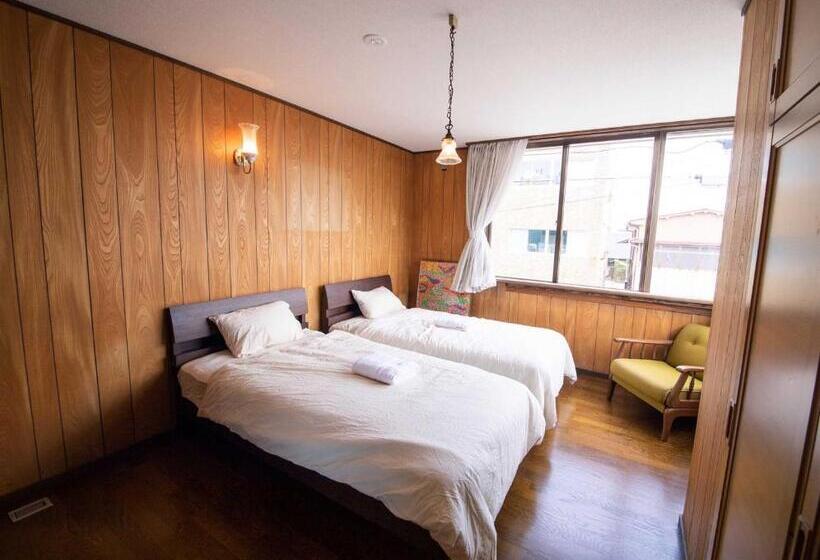 Tune Hostel(ツネホステル館山)