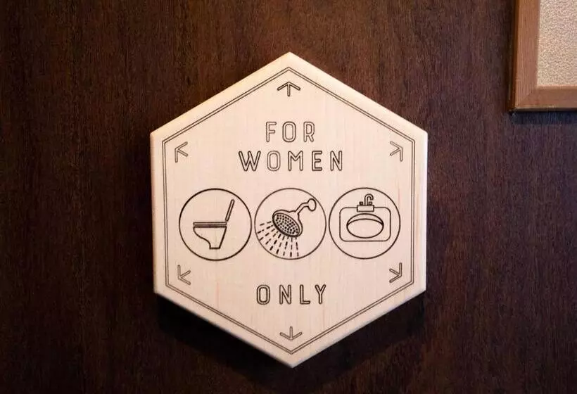 Tune Hostel（ツネホステル館山）