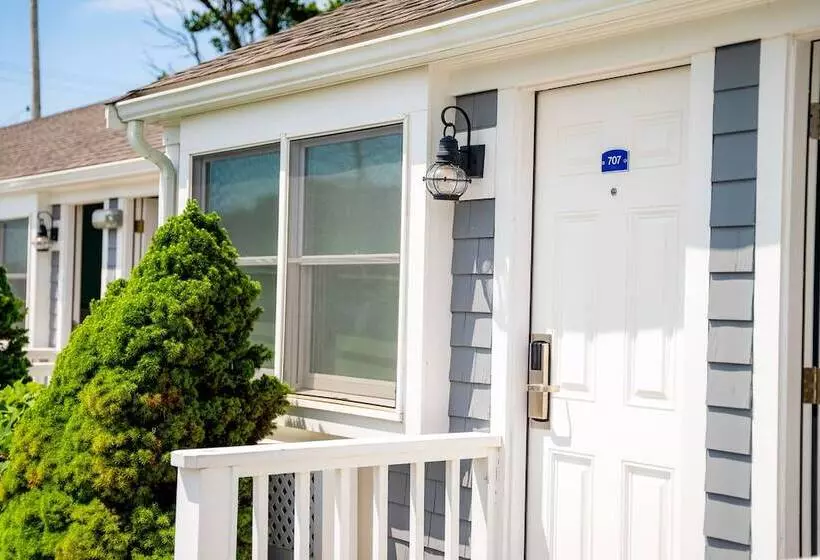 Edgewater Beach Resort