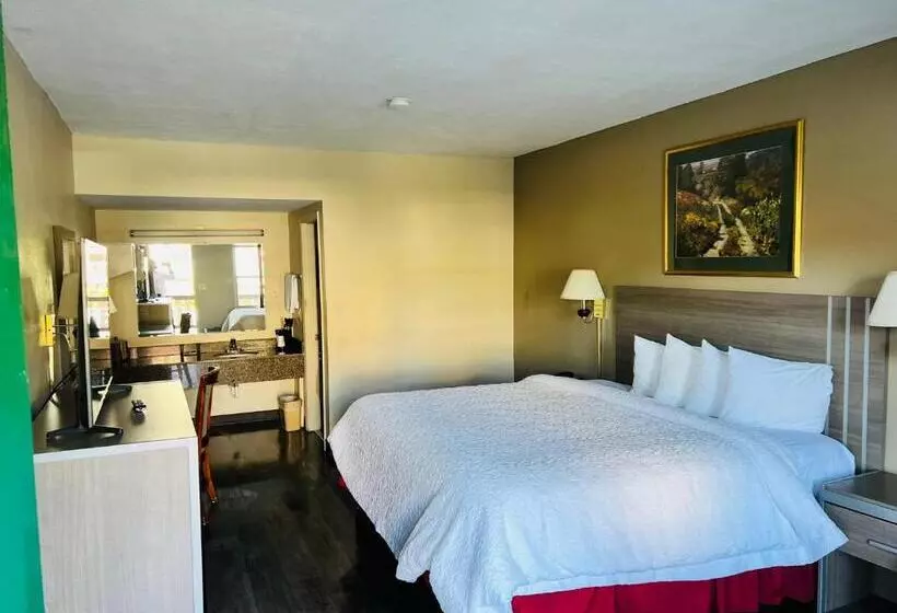 酒店 Alpine Valley Inn