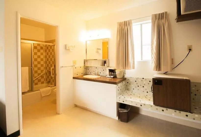 Отель Dreamers Lodge