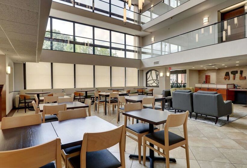 هتل Drury Inn & Suites Atlanta Marietta